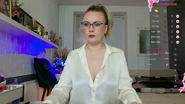 BeautyeyesLovely online show from 3, 12, 2025