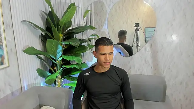 Noah sexhotty online show from 23, 7, 2026
