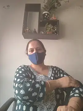 Snapshot of lustyrani chatting on 26, 6, 2026 lustyrani online show from 26, 6, 2026