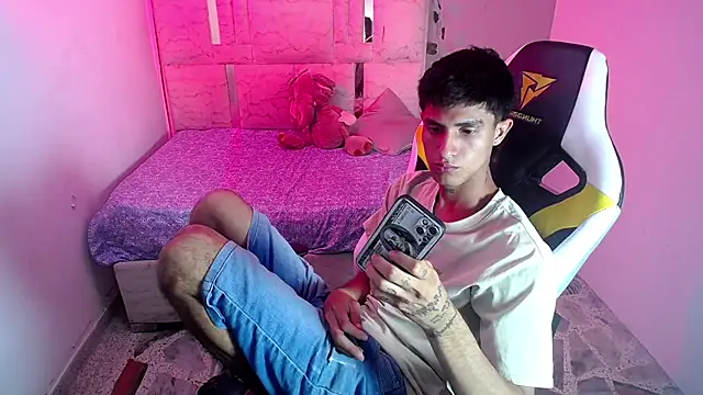 AUSTIN BOYY online show from 26, 6, 2026