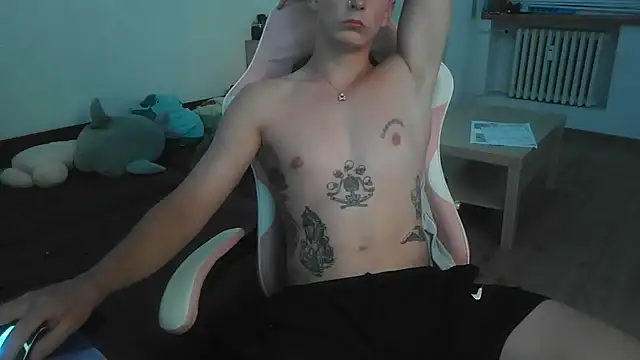 SweetDaniel1234 online show from 28, 6, 2026