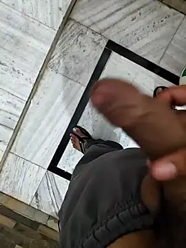 big cock 9inchess online show from 1, 7, 2026