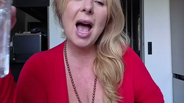 Snapshot of TammyJeann chatting on 14, 7, 2026 TammyJeann online show from 14, 7, 2026