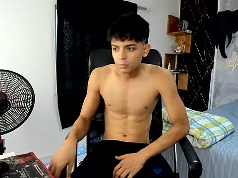 Snapshot of slim_dirtyxx1 chatting on 9, 7, 2026 slim dirtyxx1 online show from 9, 7, 2026