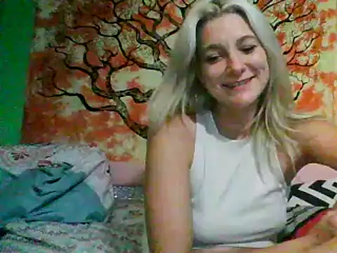 Snapshot of parislayd chatting on 30, 6, 2026 parislayd online show from 30, 6, 2026