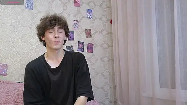 Snapshot of Liam_Winss chatting on 4, 7, 2026 Liam Winss online show from 4, 7, 2026
