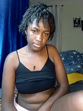 Snapshot of boobqueen15 chatting on 4, 7, 2026 boobqueen15 online show from 4, 7, 2026