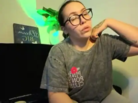 Charlotte Sinclair online show from 8, 7, 2026