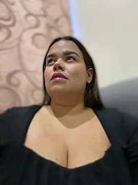 AliceStarshine online show from 2, 3, 2025