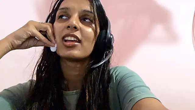 siinderellaa online show from 6, 7, 2026