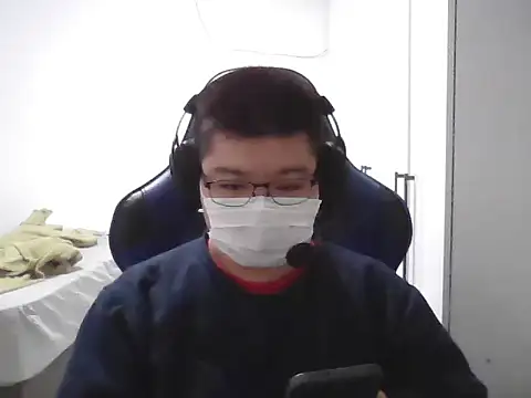 Snapshot of IKKI028 chatting on 9, 7, 2026 IKKI028 online show from 9, 7, 2026