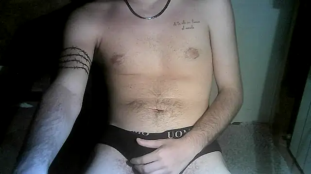 Snapshot of tino3444 chatting on 8, 7, 2026 tino3444 online show from 8, 7, 2026