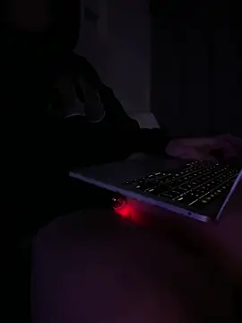 spiderlily7 online show from 9, 7, 2026