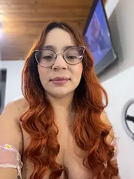 Snapshot of MiaDeAngelo chatting on 19, 7, 2026 MiaDeAngelo online show from 19, 7, 2026