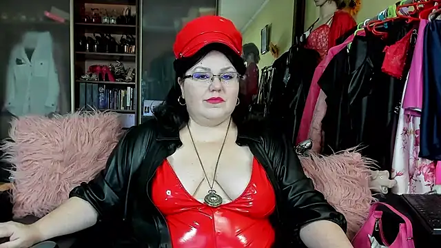 KaryQueen online show from 14, 2, 2025