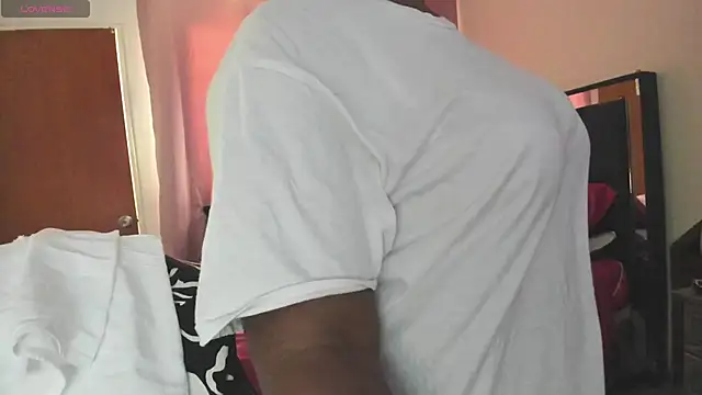 LupeAdams online show from 28, 3, 2026