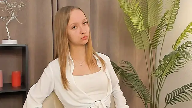 Snapshot of PearleChristopher chatting on 14, 7, 2026 PearleChristopher online show from 14, 7, 2026