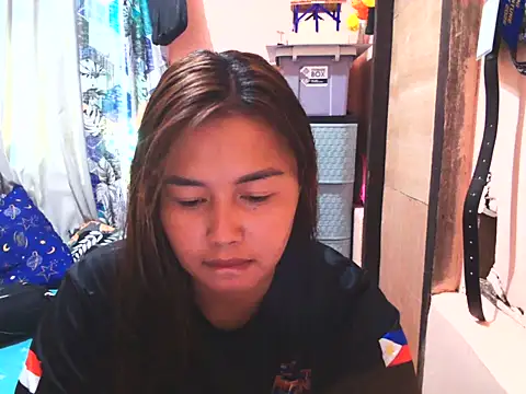 Snapshot of Husyblaze chatting on 12, 7, 2026 Husyblaze online show from 12, 7, 2026
