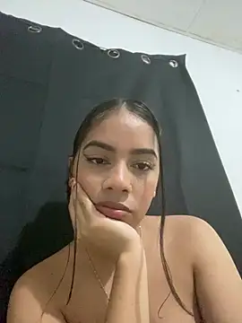 Snapshot of Lara_Jhons_ chatting on 12, 7, 2026 Lara Jhons online show from 12, 7, 2026
