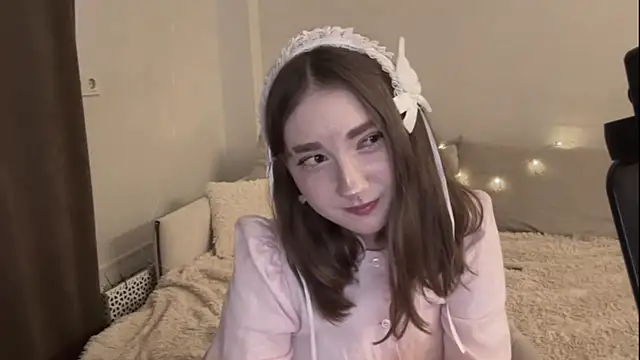 LolaPanzica online show from 13, 7, 2026