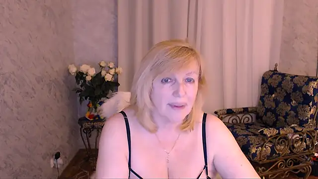 Snapshot of Samantha_Si chatting on 30, 4, 2026 Samantha Si online show from 30, 4, 2026