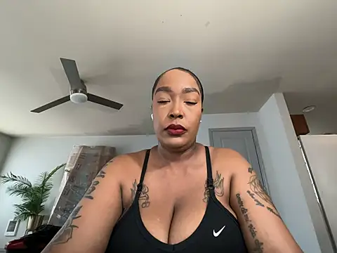 Snapshot of BiaLovelyBunny chatting on 20, 7, 2026 BiaLovelyBunny online show from 20, 7, 2026