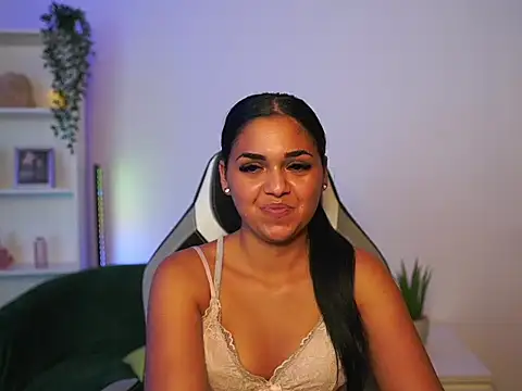 Snapshot of NissKate18 chatting on 19, 7, 2026 NissKate18 online show from 19, 7, 2026