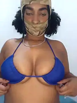 Snapshot of Neferttitt chatting on 22, 7, 2026 Neferttitt online show from 22, 7, 2026
