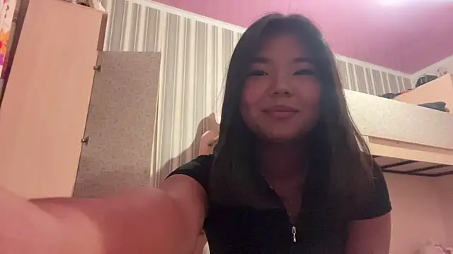 Snapshot of JohannaMickiewicz chatting on 23, 7, 2026 JohannaMickiewicz online show from 23, 7, 2026