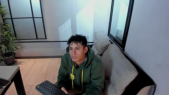 Snapshot of angelsilva_ chatting on 25, 7, 2026 angelsilva online show from 25, 7, 2026