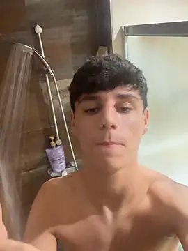 Snapshot of diegogymboy chatting on 4, 8, 2026 diegogymboy online show from 4, 8, 2026
