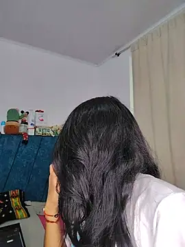 MoonVanesa online show from 4, 8, 2026
