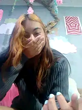 Snapshot of flor_bonita325 chatting on 3, 8, 2026 flor bonita325 online show from 3, 8, 2026