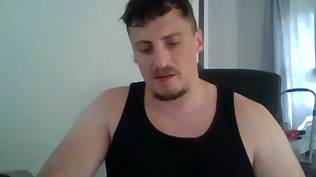 Snapshot of gymbro1986 chatting on 27, 7, 2026 gymbro1986 online show from 27, 7, 2026