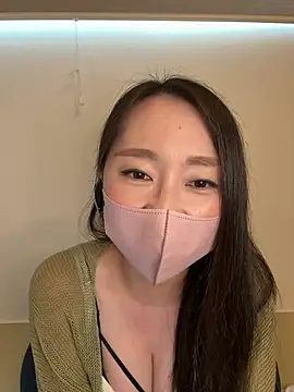 Snapshot of aika_chi chatting on 3, 8, 2026 aika chi online show from 3, 8, 2026