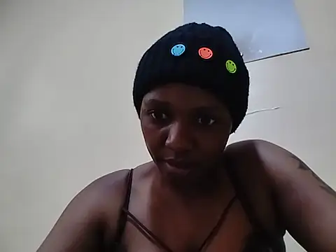 Snapshot of Queen_Tiffany chatting on 4, 8, 2026 Queen Tiffany online show from 4, 8, 2026
