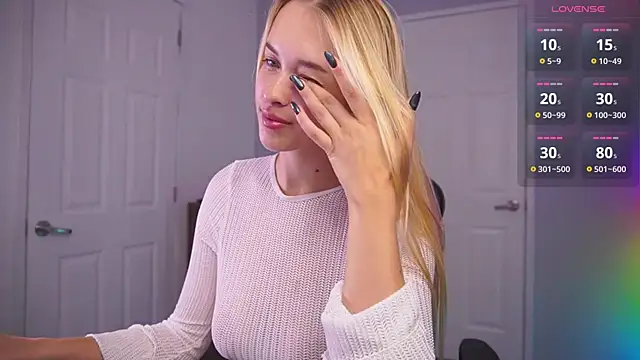 DanikaDillan online show from 28, 12, 2024