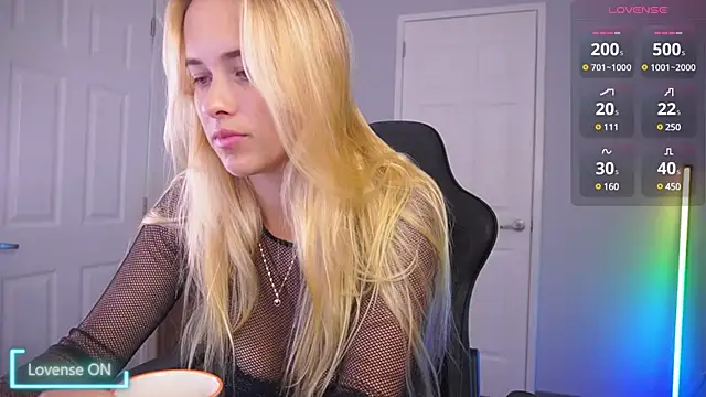 DanikaDillan online show from 8, 1, 2025