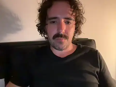 Snapshot of Lorenzvael chatting on 31, 7, 2026 Lorenzvael online show from 31, 7, 2026