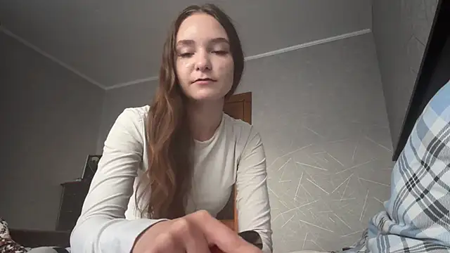 Snapshot of GladisKushin chatting on 7, 8, 2026 GladisKushin online show from 7, 8, 2026