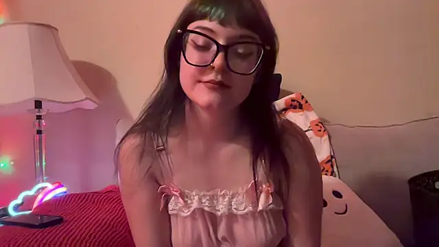 VexVValentine online show from 9, 8, 2026