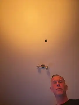 slaveboy2016xh online show from 26, 2, 2025