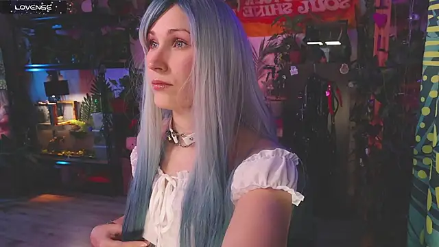 Dead Butterfly online show from 22, 12, 2025