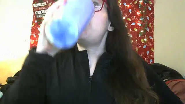 Snapshot of JessaBella chatting on 20, 12, 2024 JessaBella online show from 20, 12, 2024