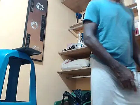 Snapshot of kurtbigcock chatting on 22, 11, 2025 kurtbigcock online show from 22, 11, 2025