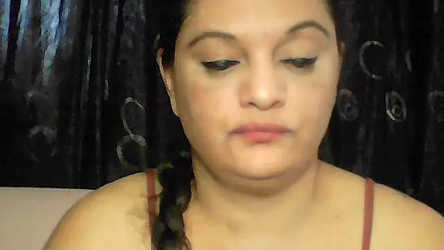 Snapshot of sweetnessangel chatting on 26, 11, 2025 sweetnessangel online show from 26, 11, 2025