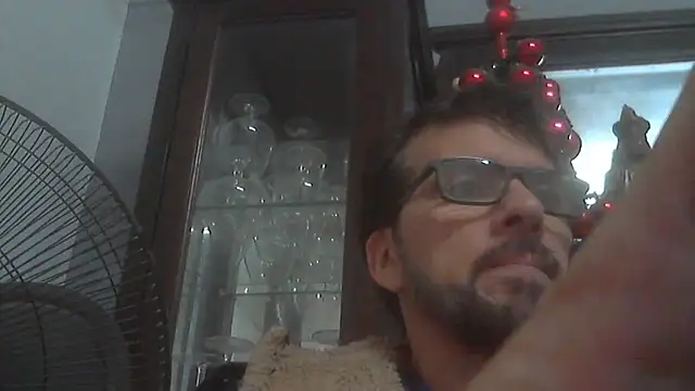 Snapshot of el_principe_hot chatting on 8, 5, 2026 el principe hot online show from 8, 5, 2026
