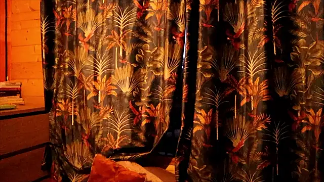 Snapshot of LittleMe97 chatting on 22, 2, 2026 LittleMe97 online show from 22, 2, 2026