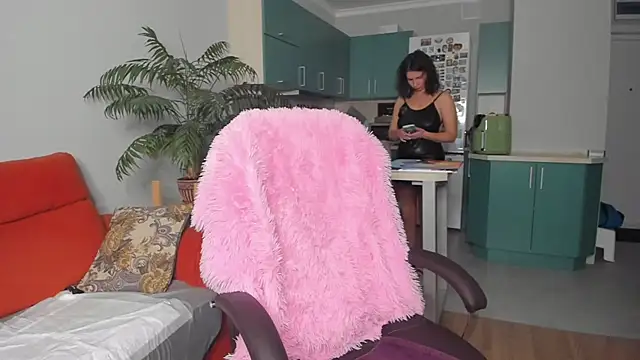 ChristinaGlory online show from 14, 1, 2025