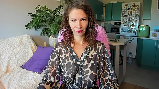 ChristinaGlory online show from 8, 10, 2025